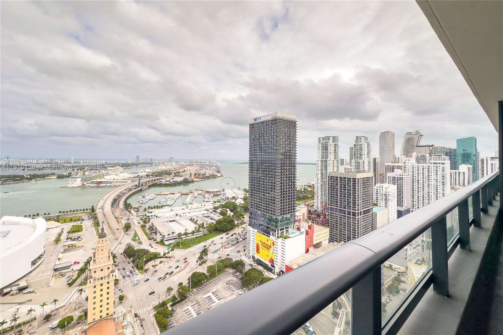 Natiivo | Gale Miami at 159 6 St, Miami, FL 33132 - For Rent photo 60