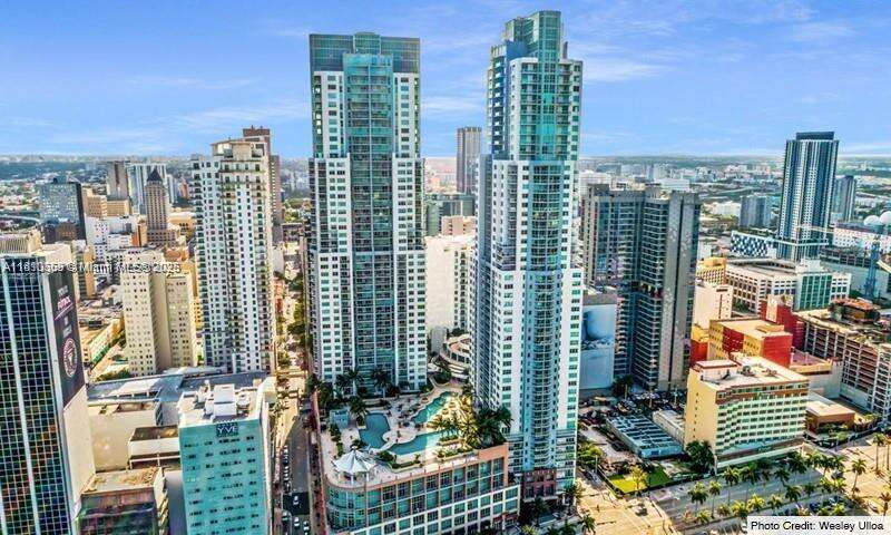 Vizcayne North at 244 Biscayne Blvd, Miami, FL 33132 - For Rent photo 1