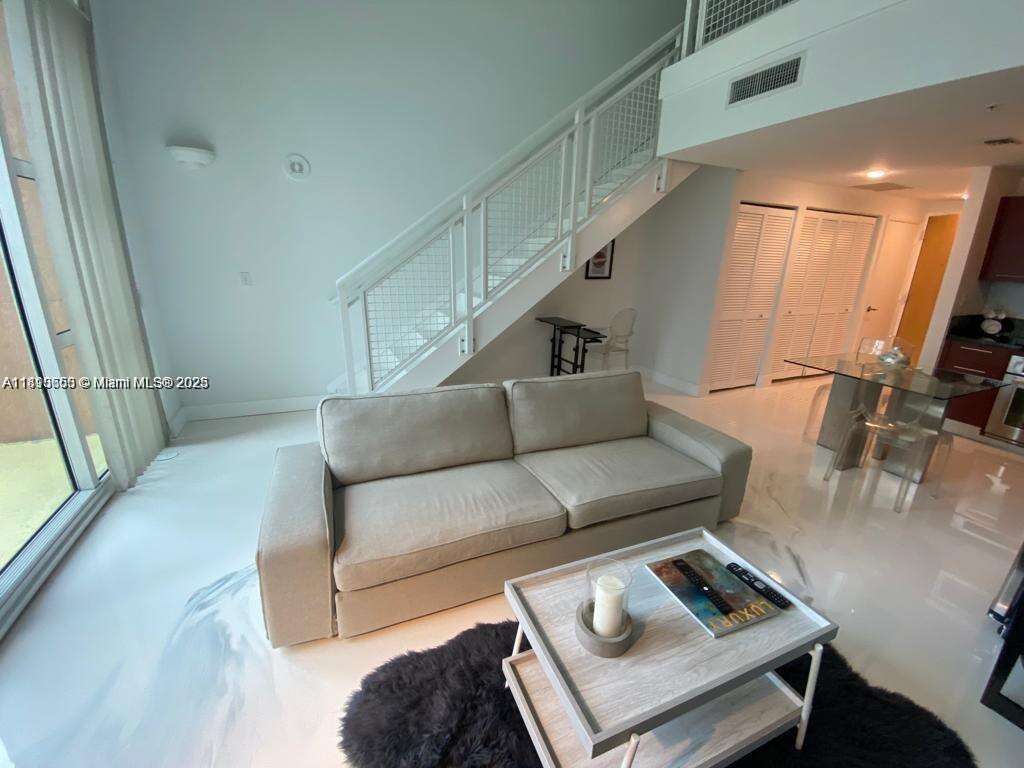 Vizcayne North at 244 Biscayne Blvd, Miami, FL 33132 - For Rent photo 9