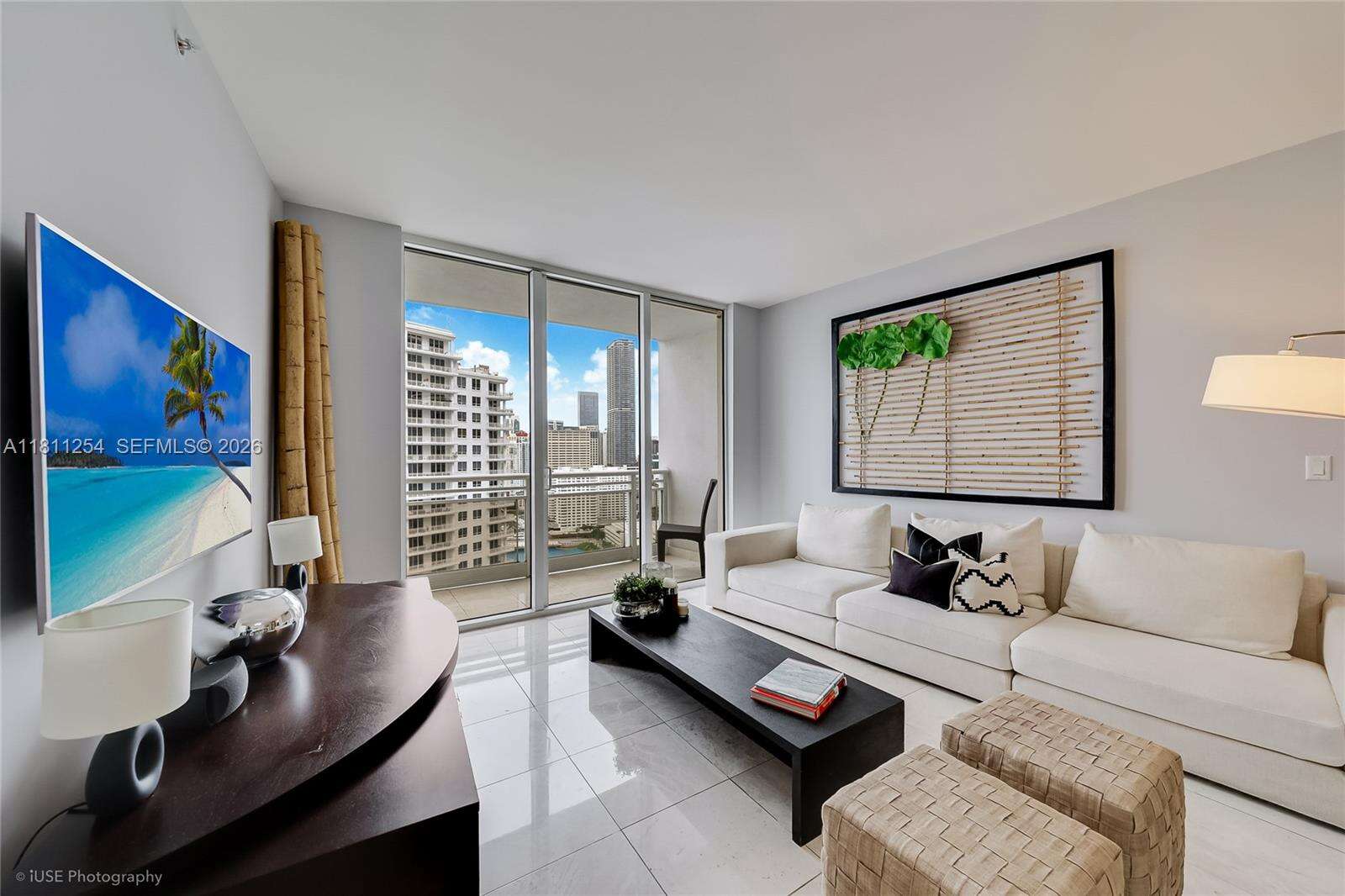 Carbonell at 901 Brickell Key Blvd, Miami, FL 33131 - For Rent photo 18