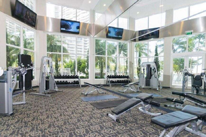 Carbonell at 901 Brickell Key Blvd, Miami, FL 33131 - For Rent photo 9