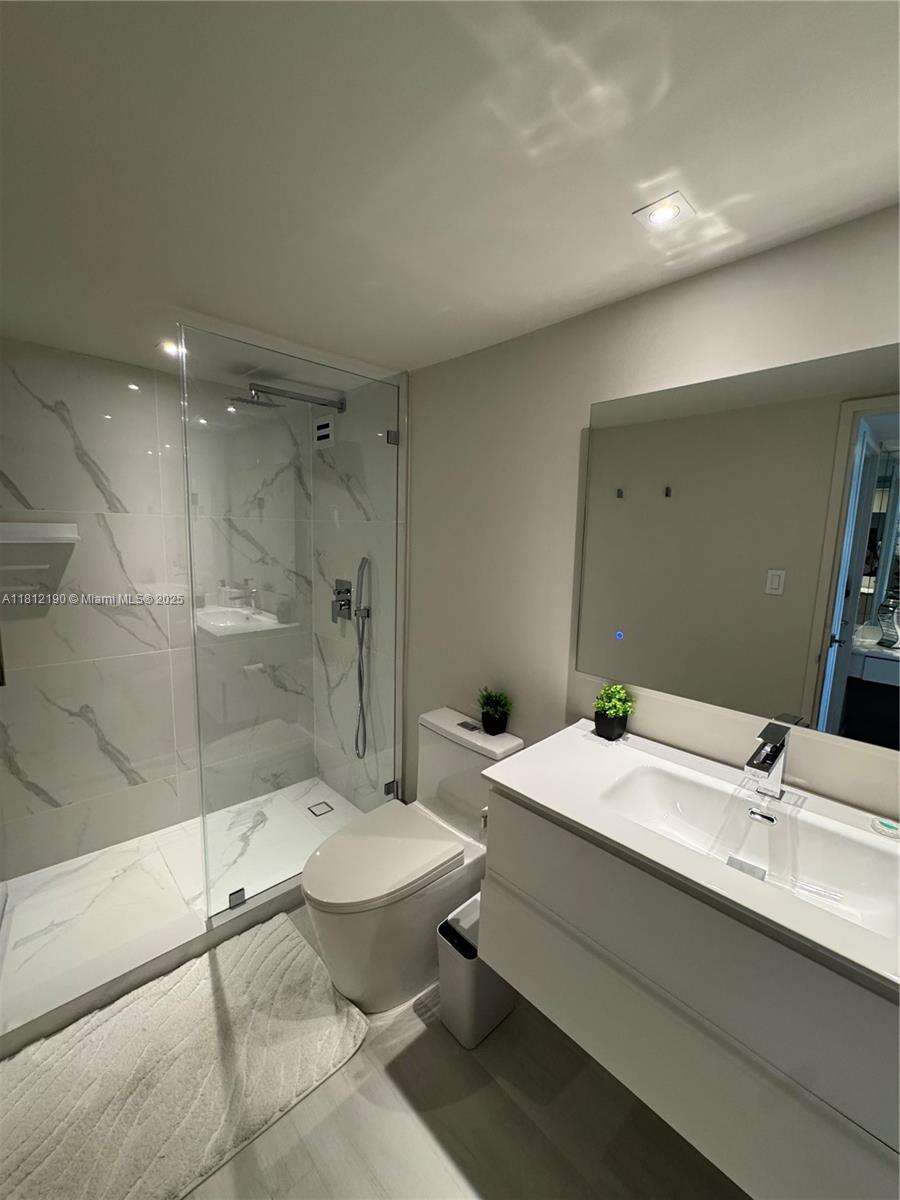 Seacoast 5151 at 5151 Collins Ave, Miami Beach, FL 33140 - For Rent photo 16
