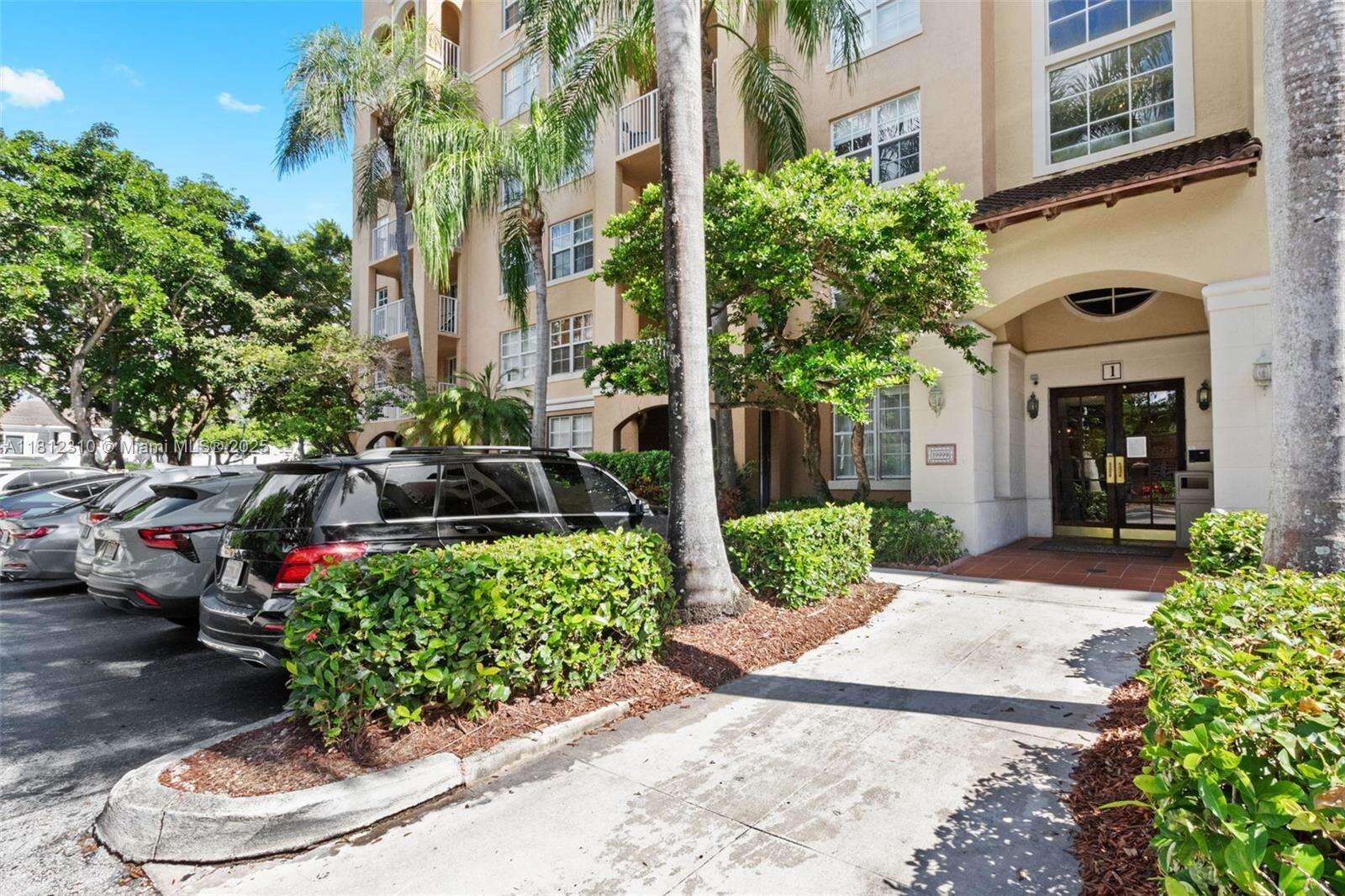 The Yacht Club At Aventura at 19999 Country Club Dr, Aventura, FL 33180 - For Rent photo 25