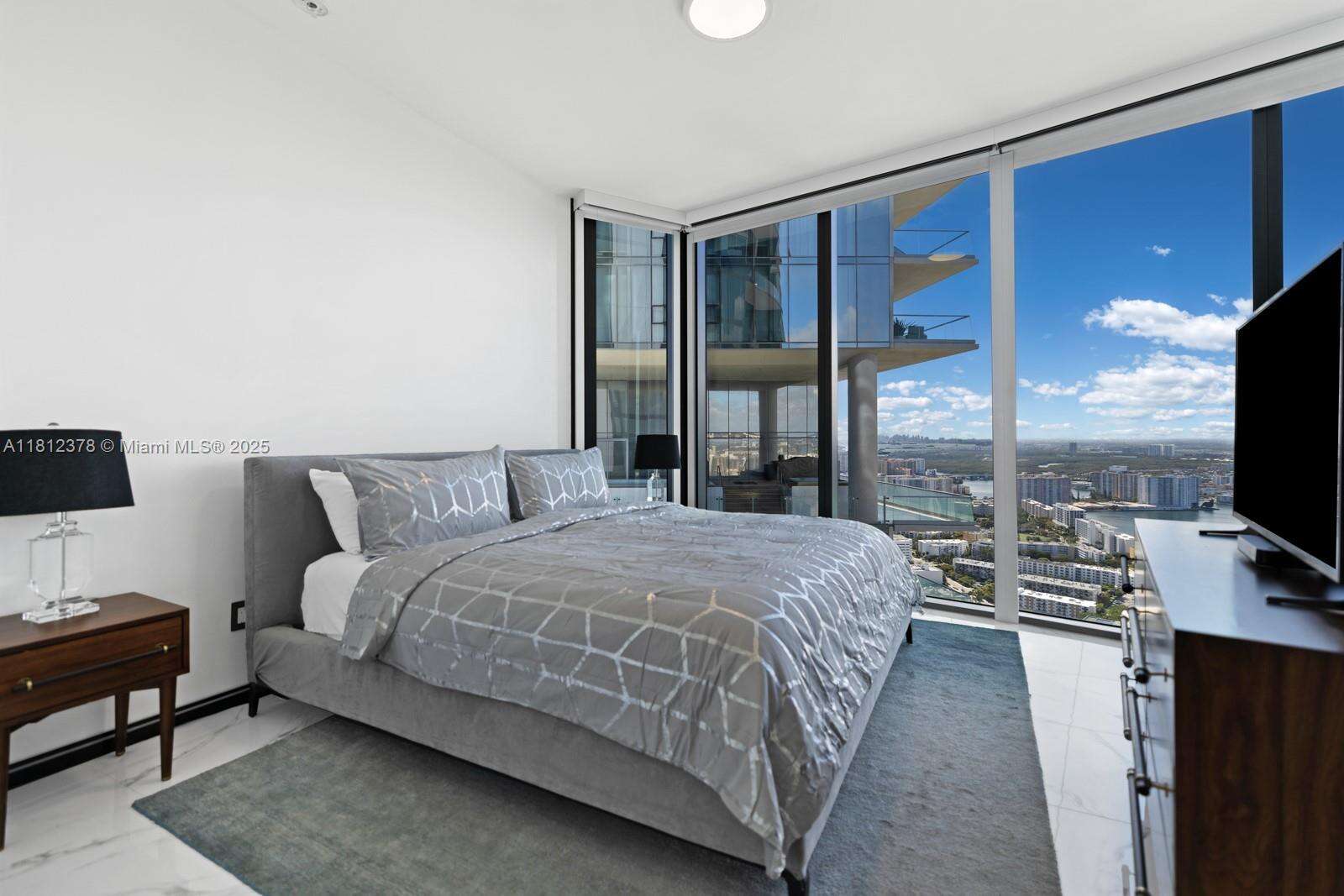 Porsche Design Tower at 18555 Collins Ave, Sunny Isles Beach, FL 33160 - For Rent photo 23
