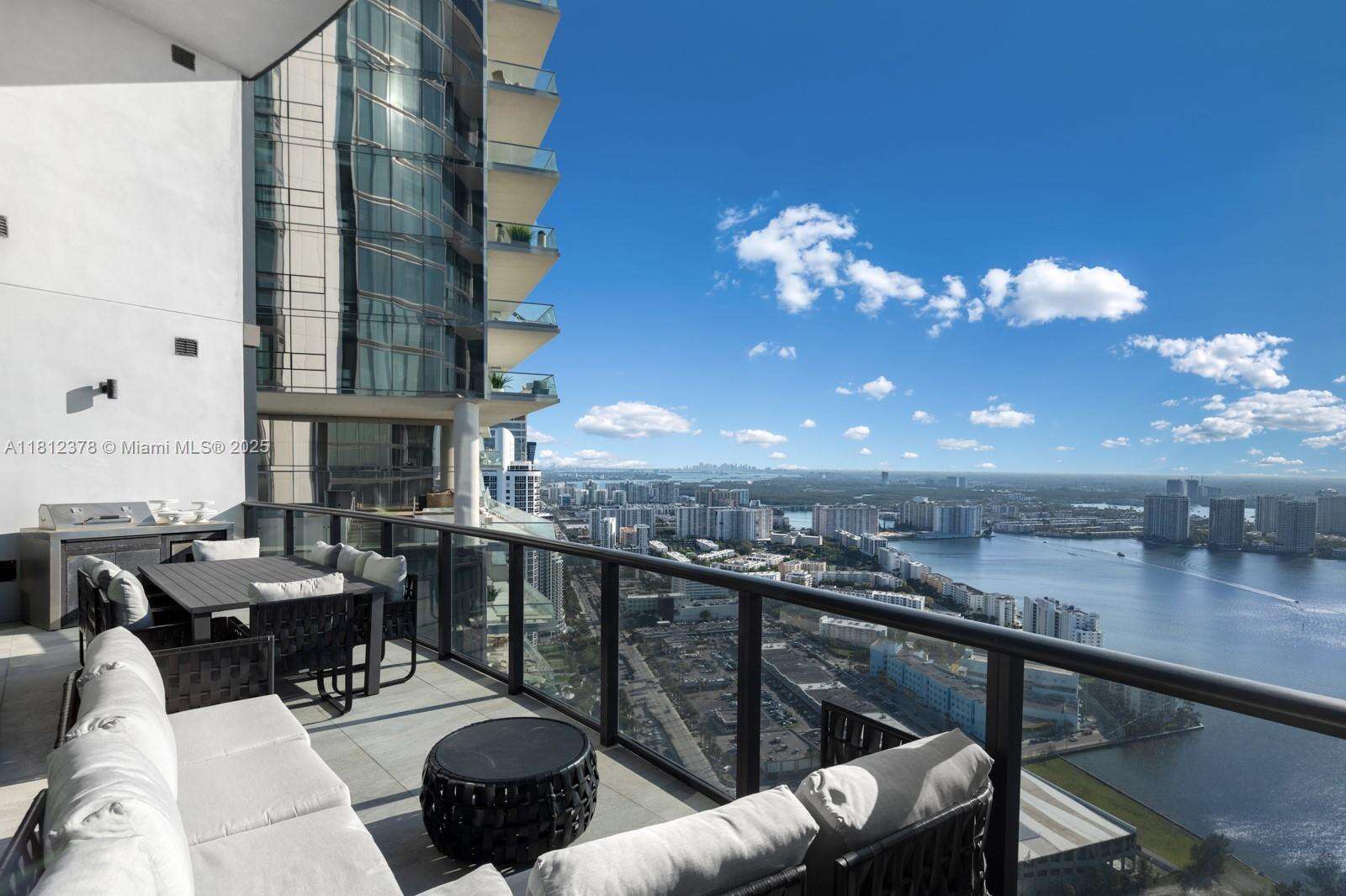 Porsche Design Tower at 18555 Collins Ave, Sunny Isles Beach, FL 33160 - For Rent photo 29