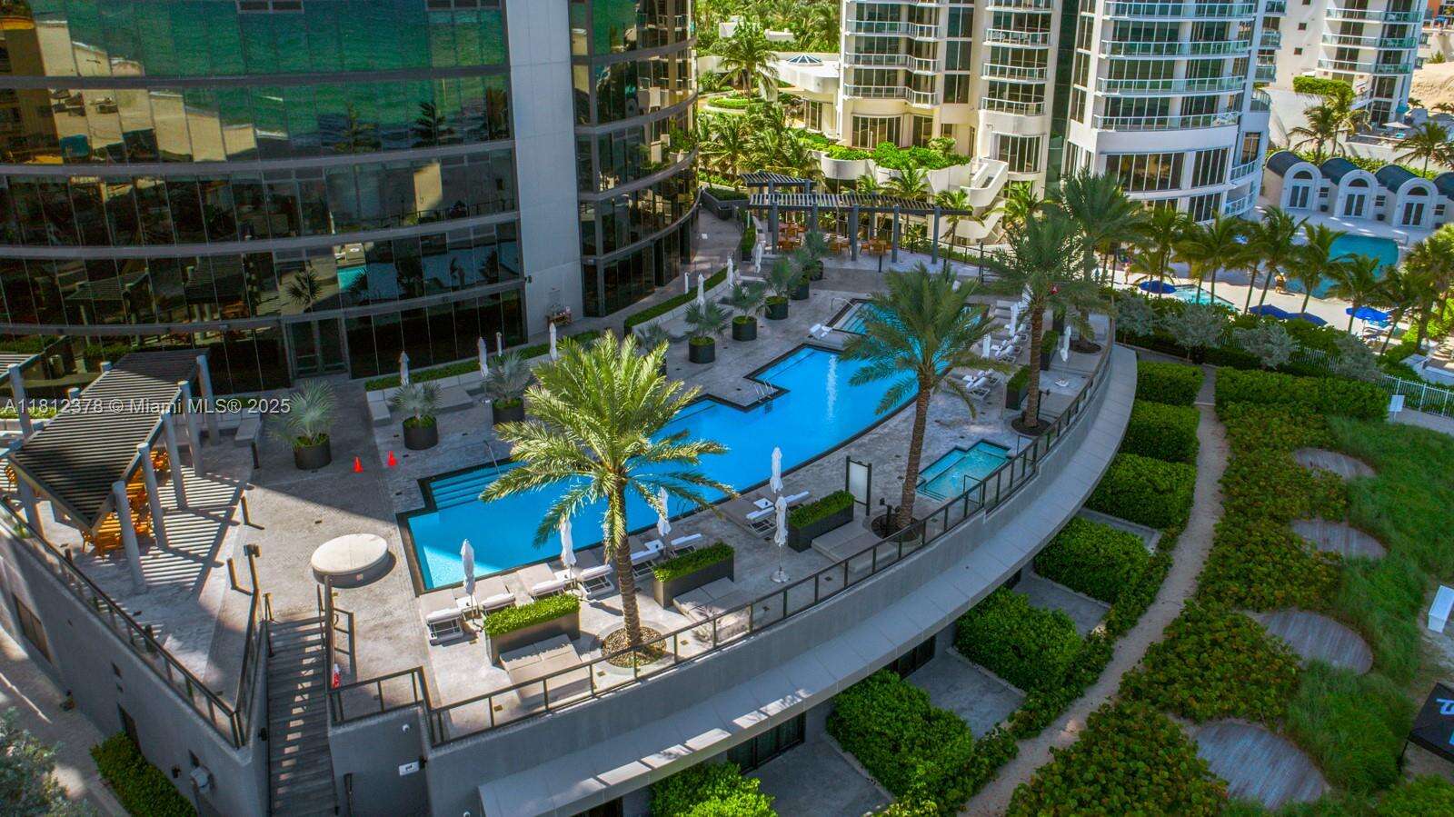 Porsche Design Tower at 18555 Collins Ave, Sunny Isles Beach, FL 33160 - For Rent photo 44