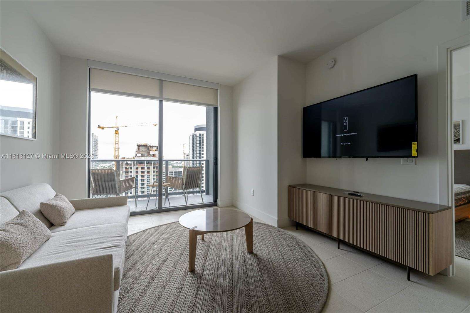 Natiivo | Gale Miami at 159 6th St, Miami, FL 33132 - For Rent photo 11