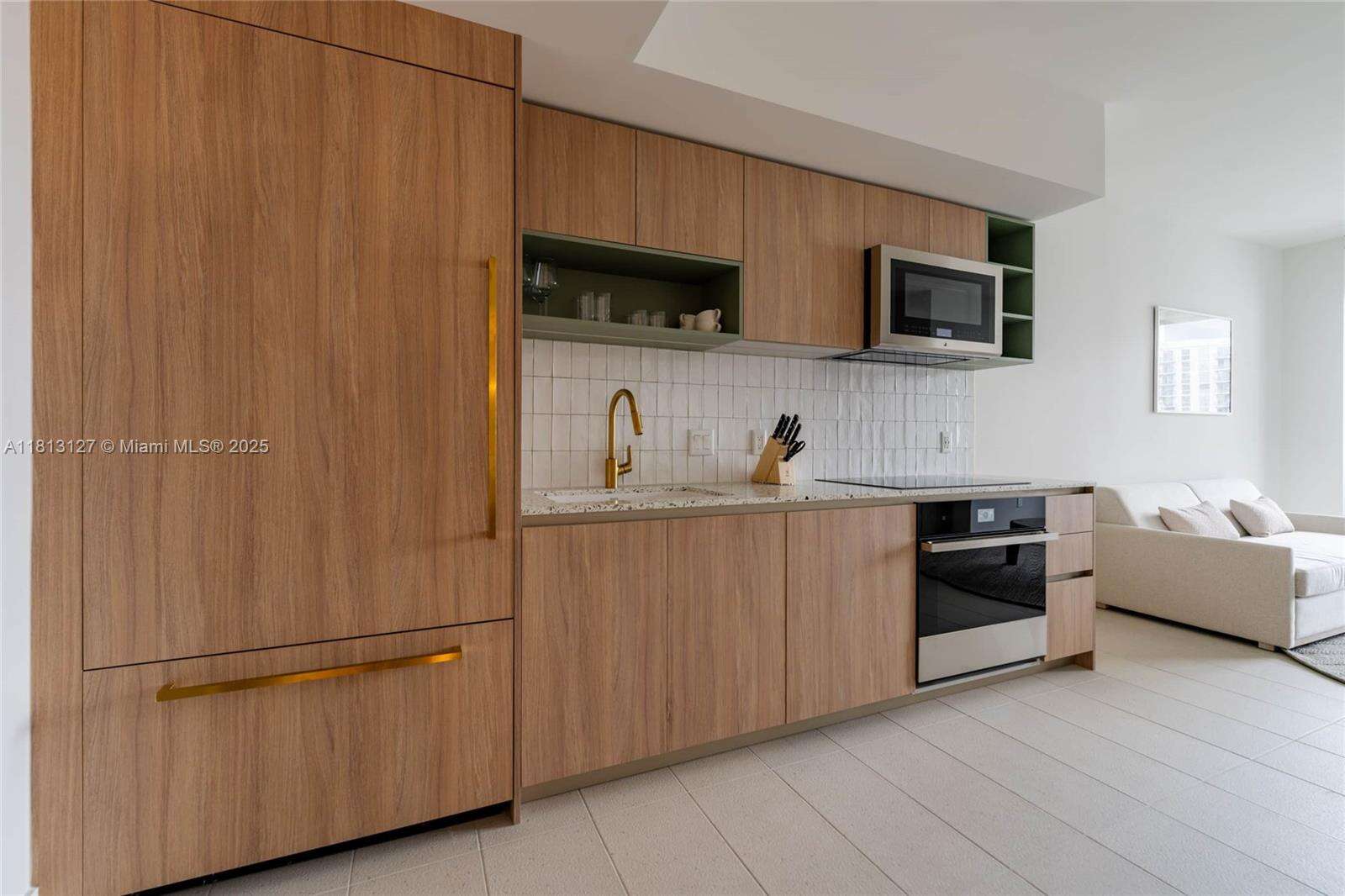 Natiivo | Gale Miami at 159 6th St, Miami, FL 33132 - For Rent photo 12