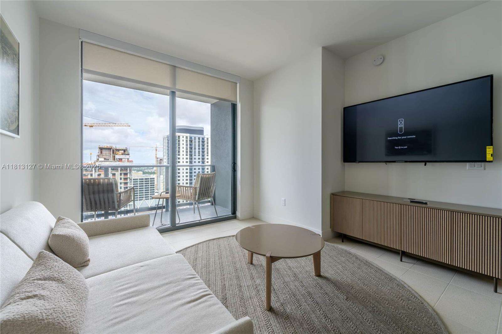 Natiivo | Gale Miami at 159 6th St, Miami, FL 33132 - For Rent photo 3