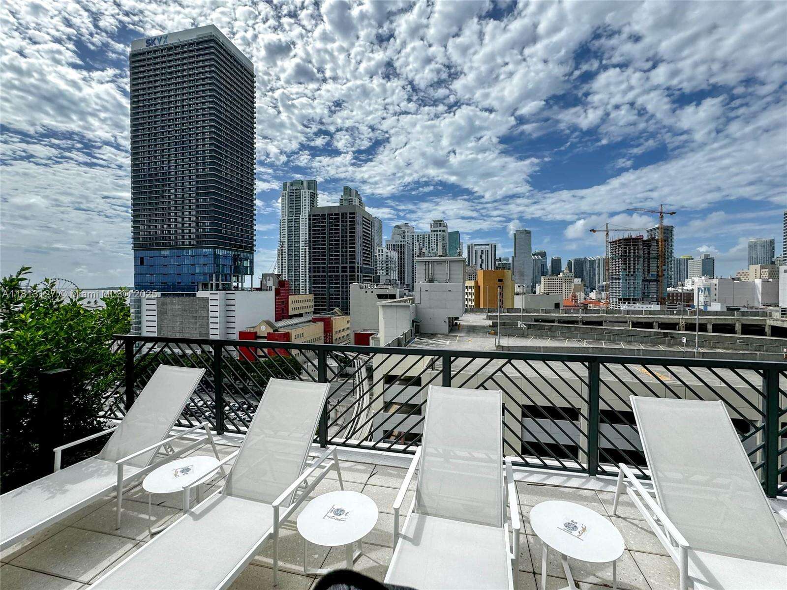 Natiivo | Gale Miami at 159 6th St, Miami, FL 33132 - For Rent photo 22