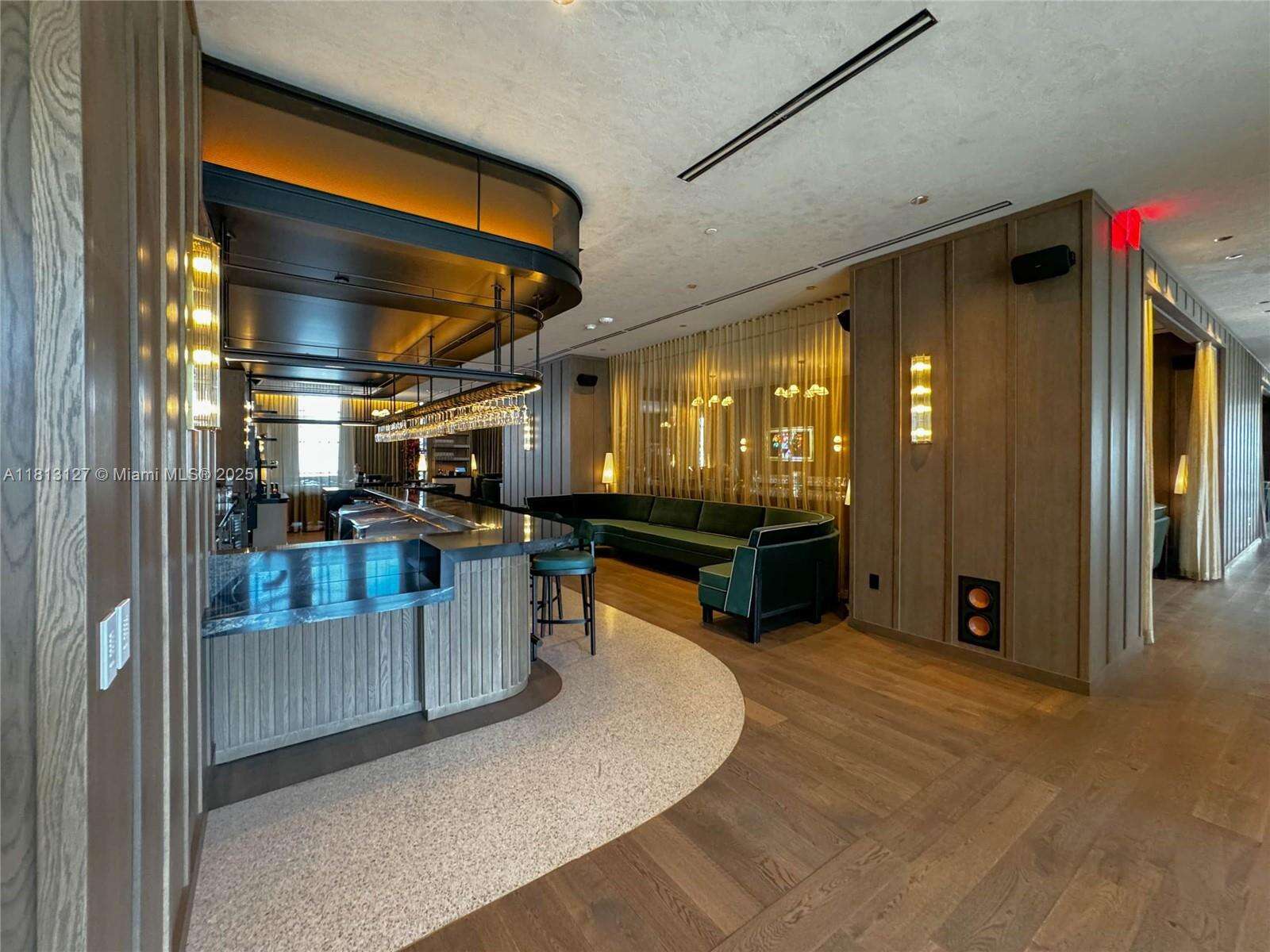 Natiivo | Gale Miami at 159 6th St, Miami, FL 33132 - For Rent photo 36