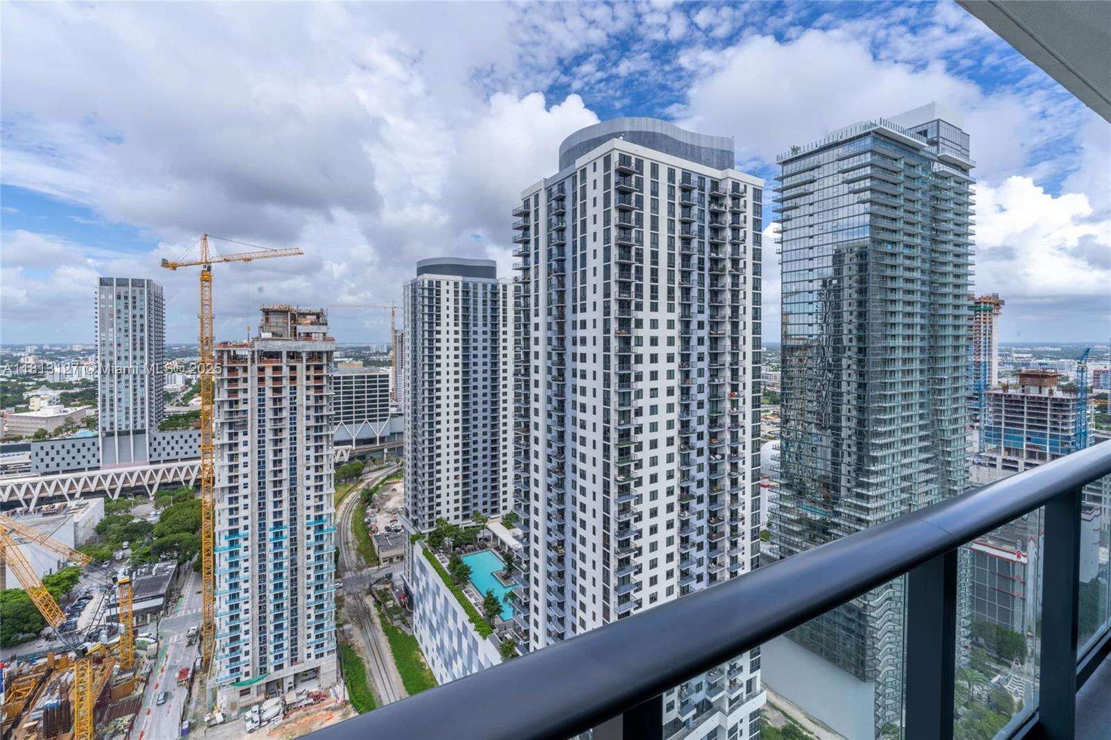 Natiivo | Gale Miami at 159 6th St, Miami, FL 33132 - For Rent photo 9