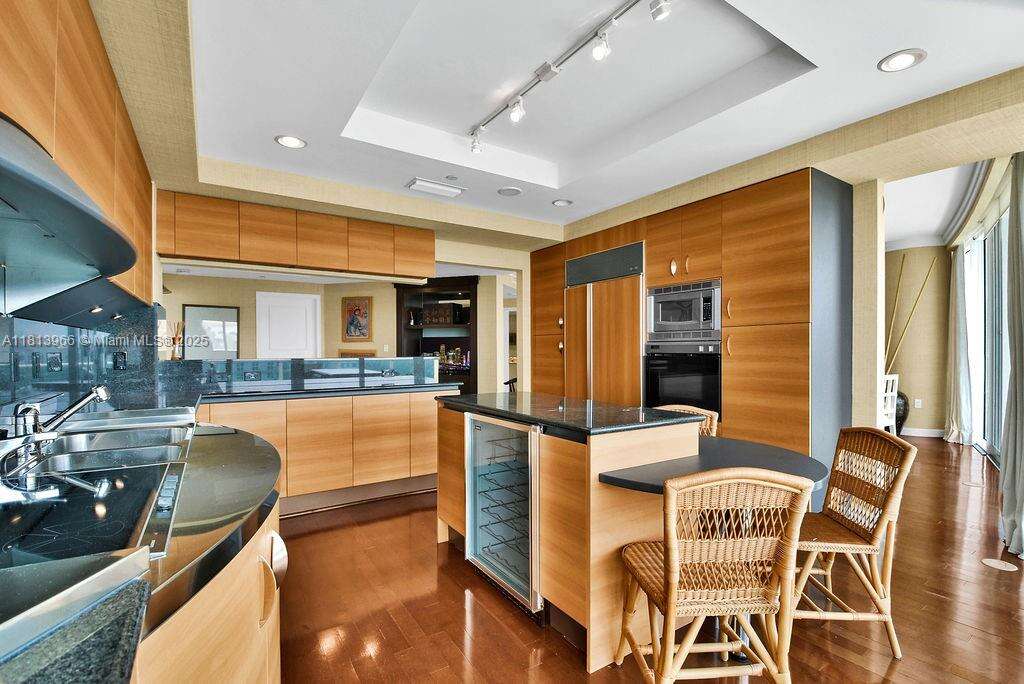 Porto Vita South at 19955 38 Ct, Aventura, FL 33180 - For Rent photo 16
