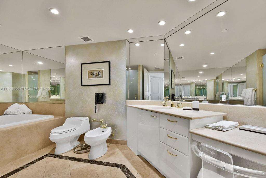 Porto Vita South at 19955 38 Ct, Aventura, FL 33180 - For Rent photo 25
