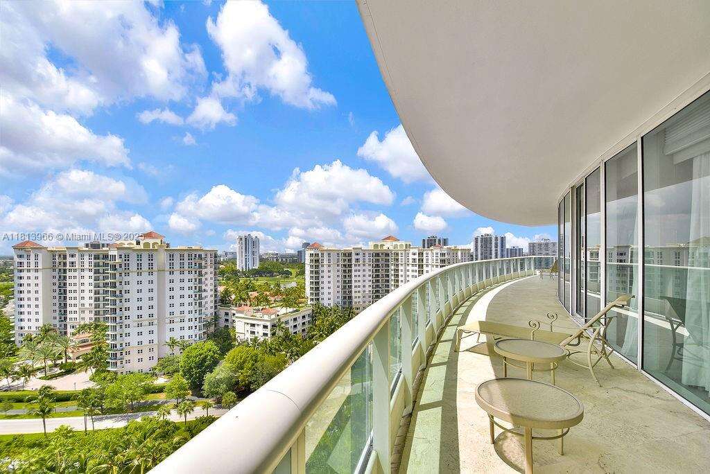 Porto Vita South at 19955 38 Ct, Aventura, FL 33180 - For Rent photo 36