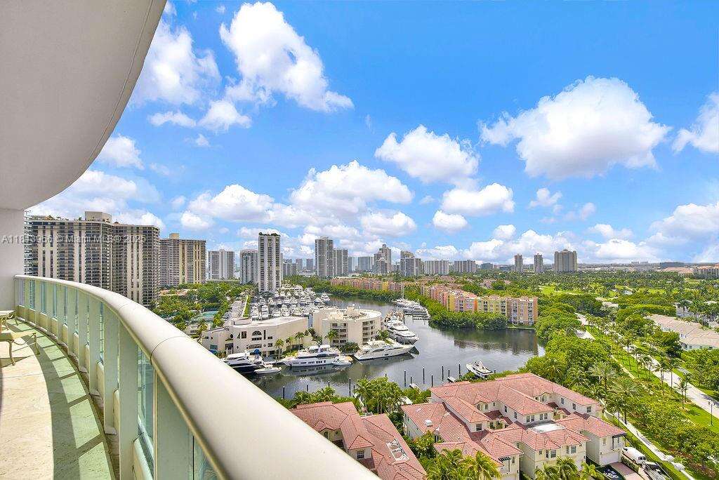 Porto Vita South at 19955 38 Ct, Aventura, FL 33180 - For Rent photo 38