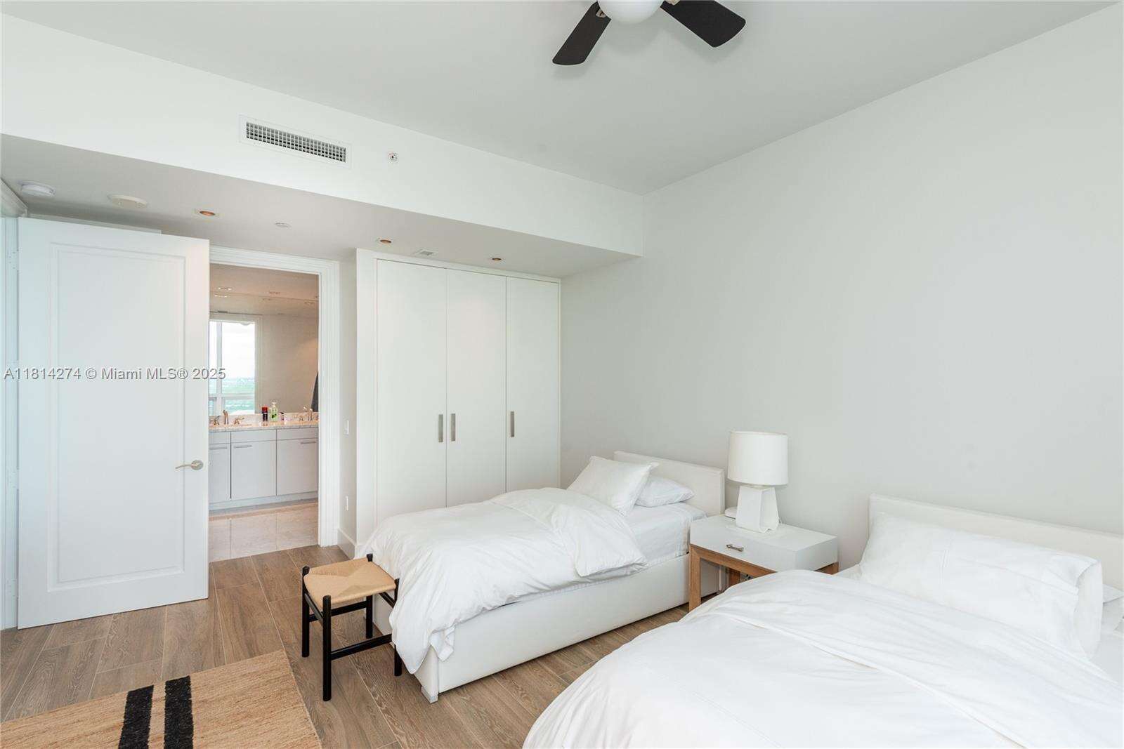 The Ritz Carlton Condos For Sale & Rent at 10295 Collins Ave, Bal Harbour, FL 33154 - For Rent photo 13