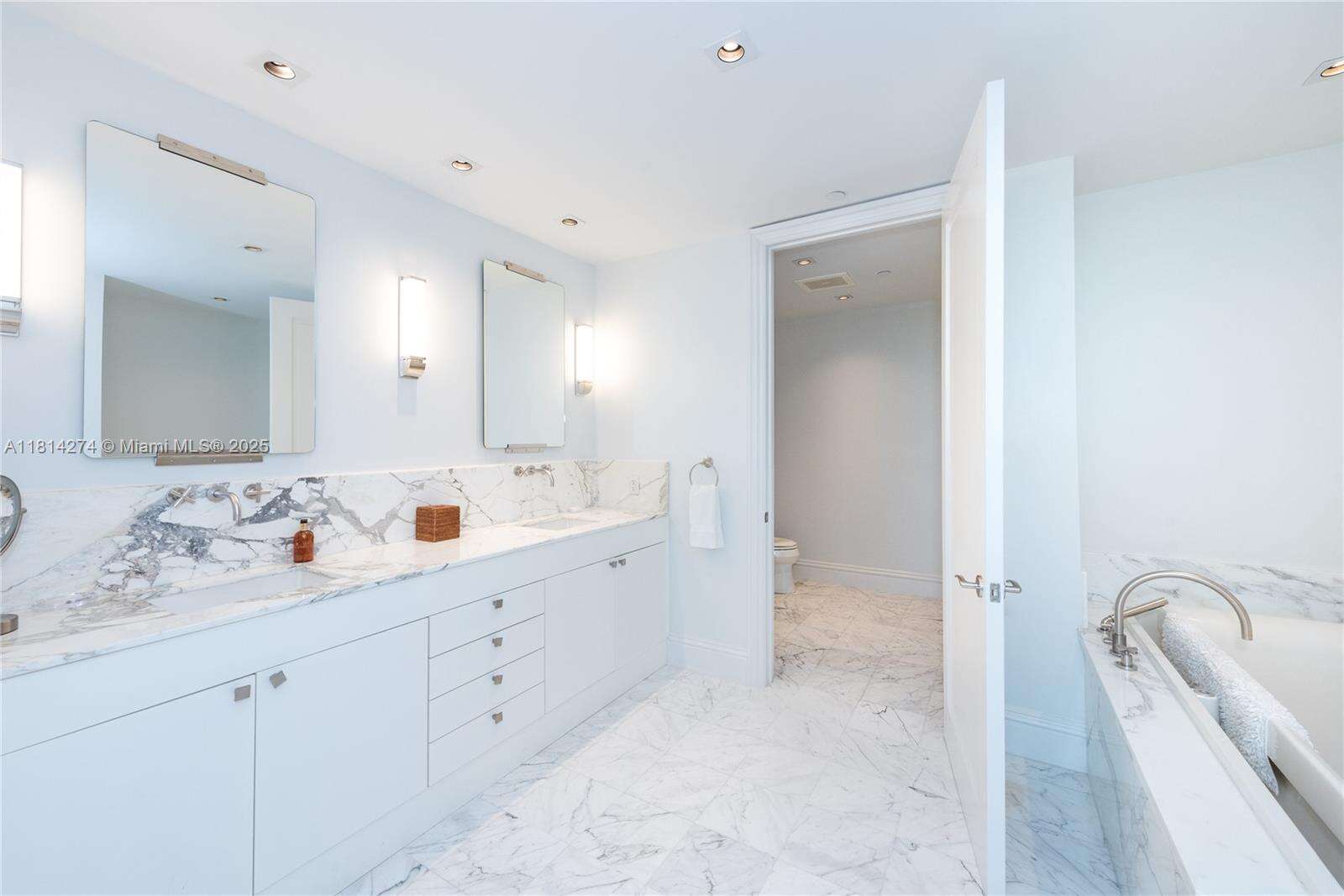 The Ritz Carlton Condos For Sale & Rent at 10295 Collins Ave, Bal Harbour, FL 33154 - For Rent photo 9