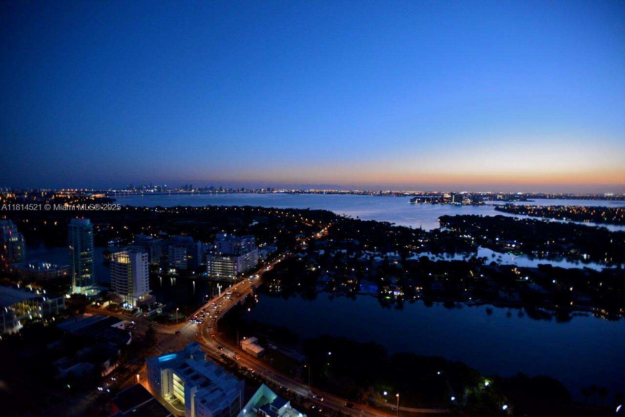 Akoya at 6365 Collins Ave, Miami Beach, FL 33141 - For Rent photo 17