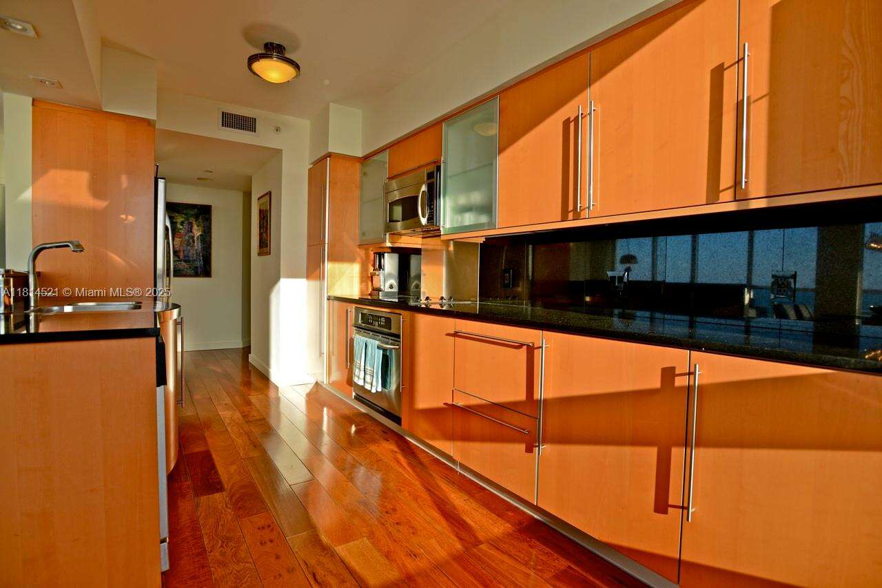 Akoya at 6365 Collins Ave, Miami Beach, FL 33141 - For Rent photo 3