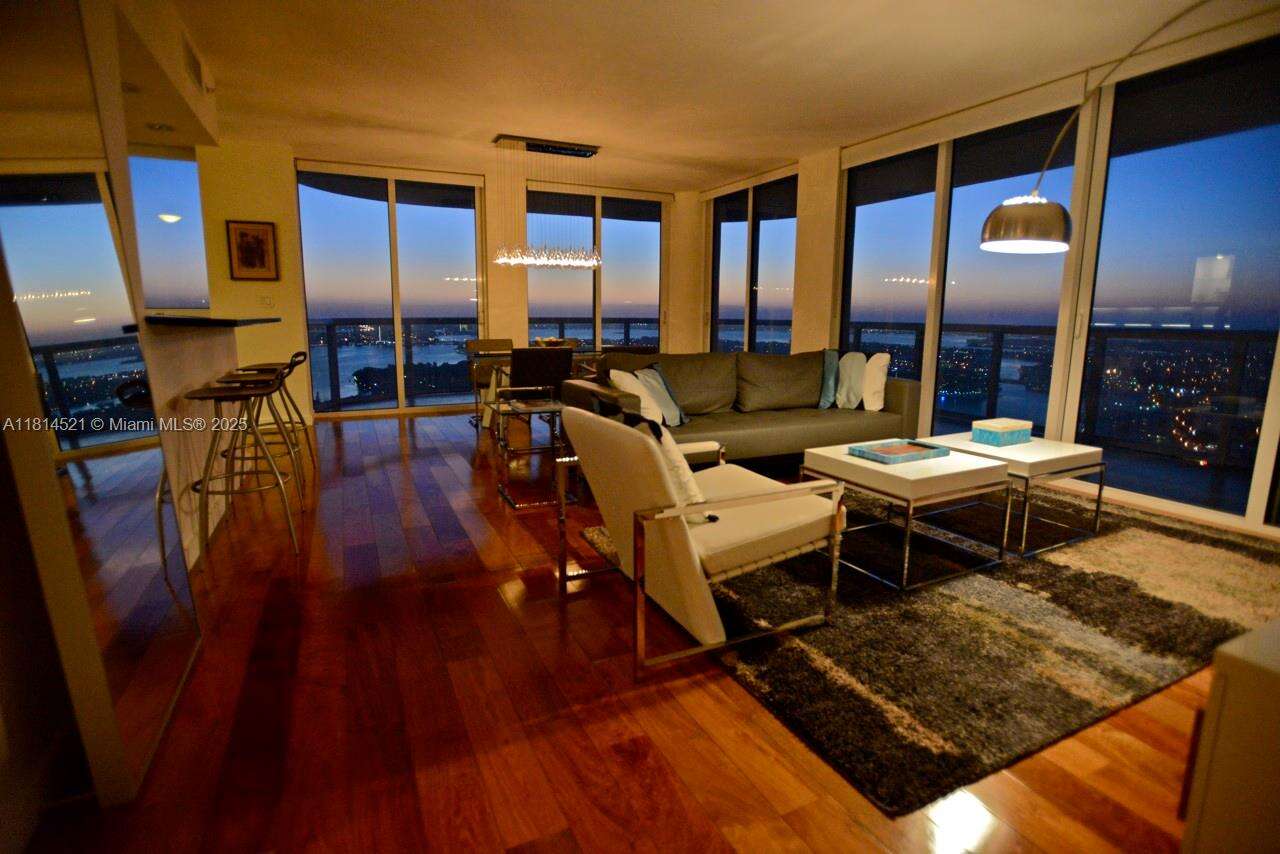 Akoya at 6365 Collins Ave, Miami Beach, FL 33141 - For Rent photo 7