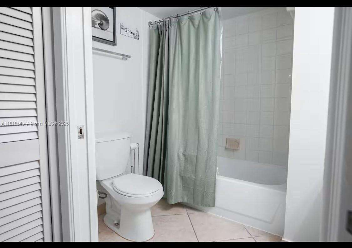 The Yacht Club At Aventura at 19601 Country Club Drive, Aventura, FL 33180 - For Rent photo 16