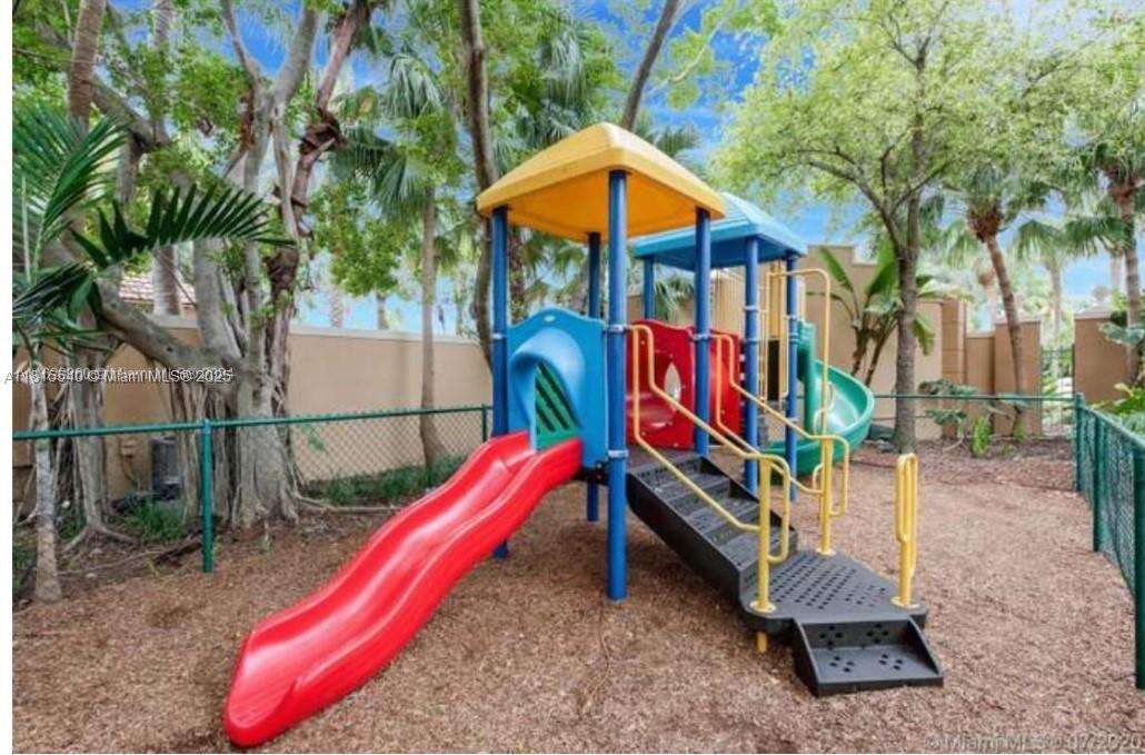 The Yacht Club At Aventura at 19601 Country Club Drive, Aventura, FL 33180 - For Rent photo 31