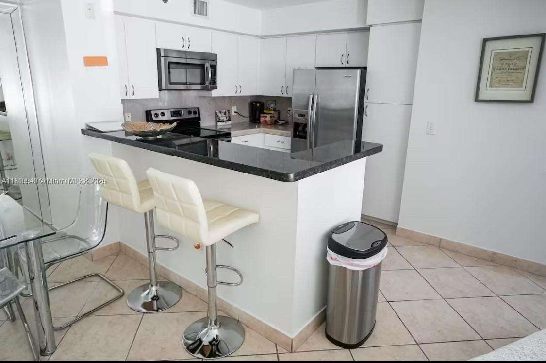 The Yacht Club At Aventura at 19601 Country Club Drive, Aventura, FL 33180 - For Rent photo 5