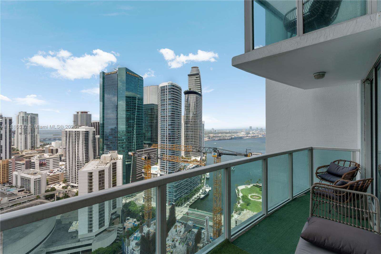 Brickell On The River at 41 5 St, Miami, FL 33131 - For Rent photo 2