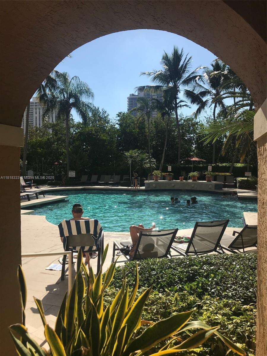 The Yacht Club At Aventura at 19801 Country Club Dr, Aventura, FL 33180 - For Rent photo 14