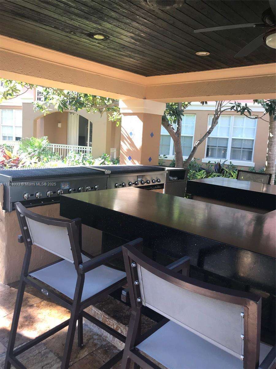 The Yacht Club At Aventura at 19801 Country Club Dr, Aventura, FL 33180 - For Rent photo 17