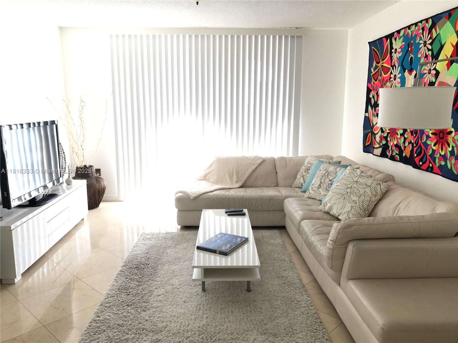 The Yacht Club At Aventura at 19801 Country Club Dr, Aventura, FL 33180 - For Rent photo 3