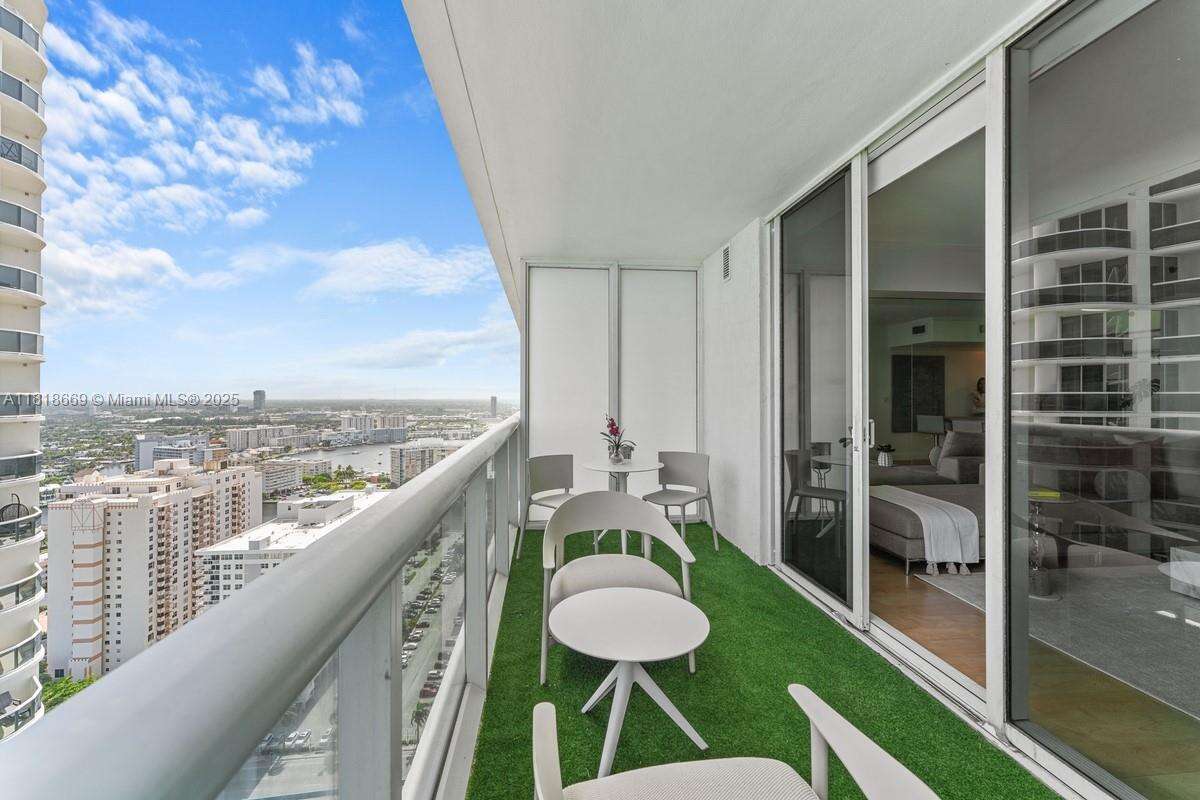 The Beach Club Two at 1830 Ocean Dr, Hallandale Beach, FL 33009 - For Rent photo 4