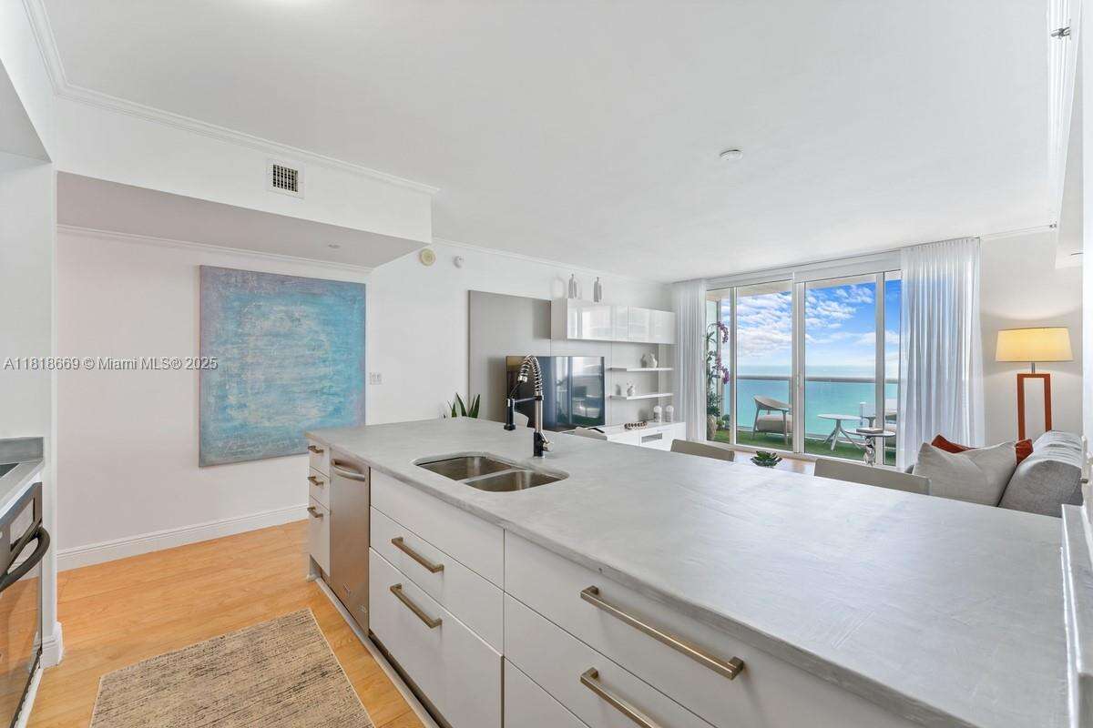 The Beach Club Two at 1830 Ocean Dr, Hallandale Beach, FL 33009 - For Rent photo 6