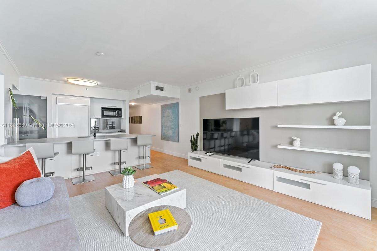 The Beach Club Two at 1830 Ocean Dr, Hallandale Beach, FL 33009 - For Rent photo 9