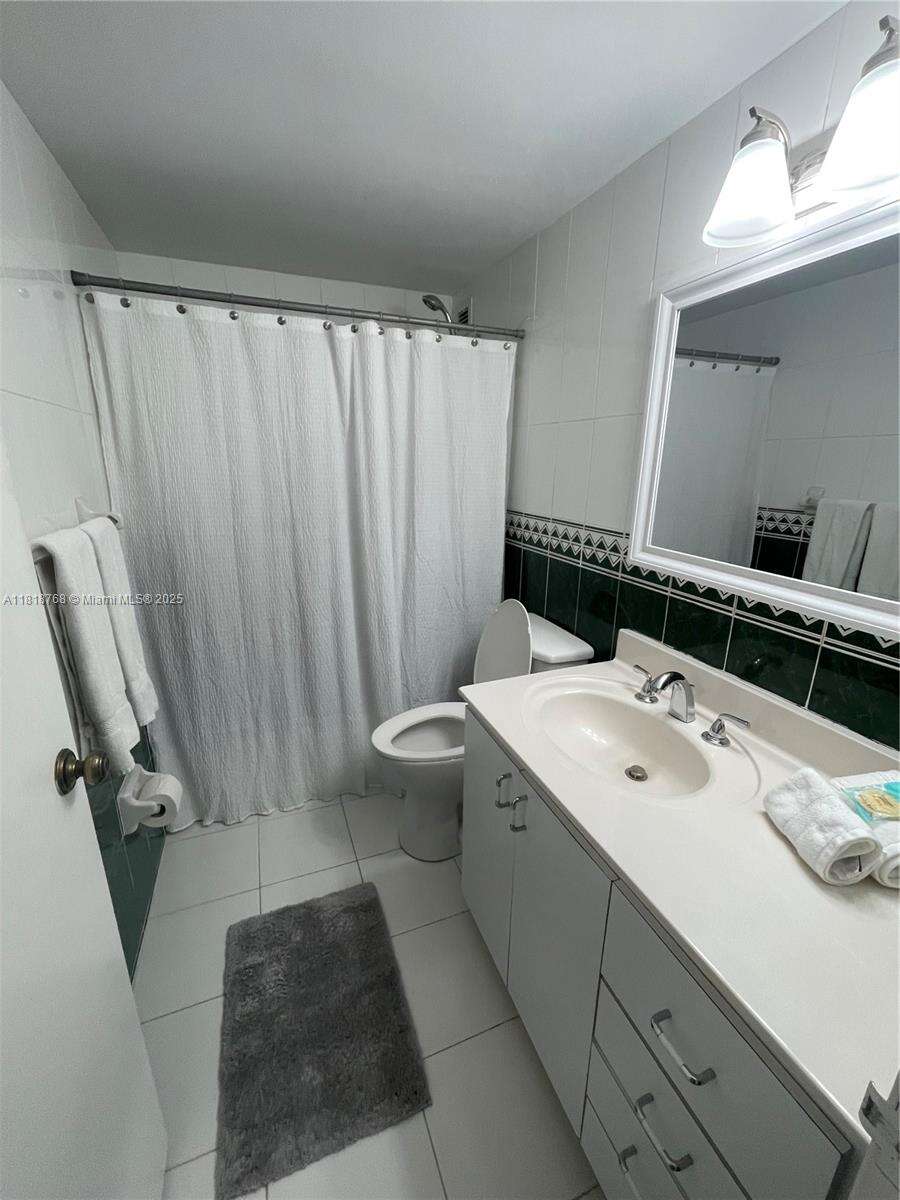 The Pavilion at 5601 Collins, Miami Beach, FL 33140 - For Rent photo 12