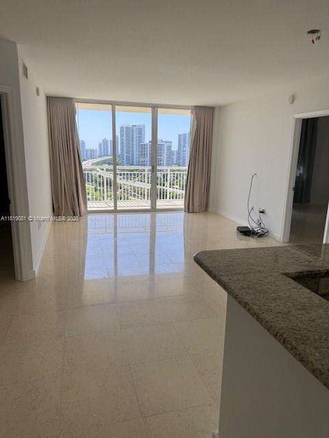 Turnberry On The Green at 19501 Country Club Dr, Aventura, FL 33180 - For Rent photo 2