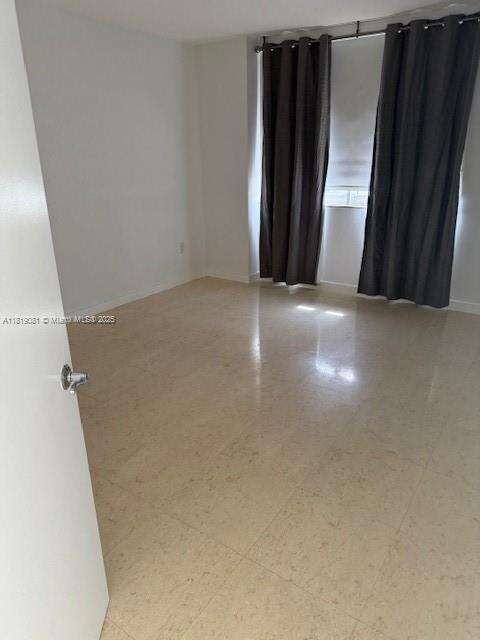 Turnberry On The Green at 19501 Country Club Dr, Aventura, FL 33180 - For Rent photo 11