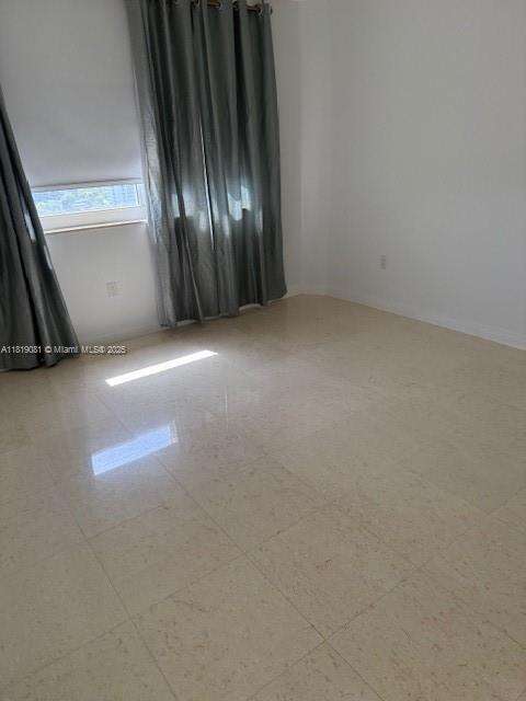 Turnberry On The Green at 19501 Country Club Dr, Aventura, FL 33180 - For Rent photo 12