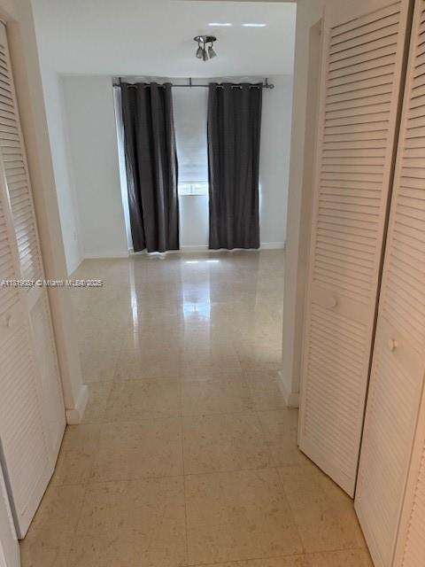 Turnberry On The Green at 19501 Country Club Dr, Aventura, FL 33180 - For Rent photo 10