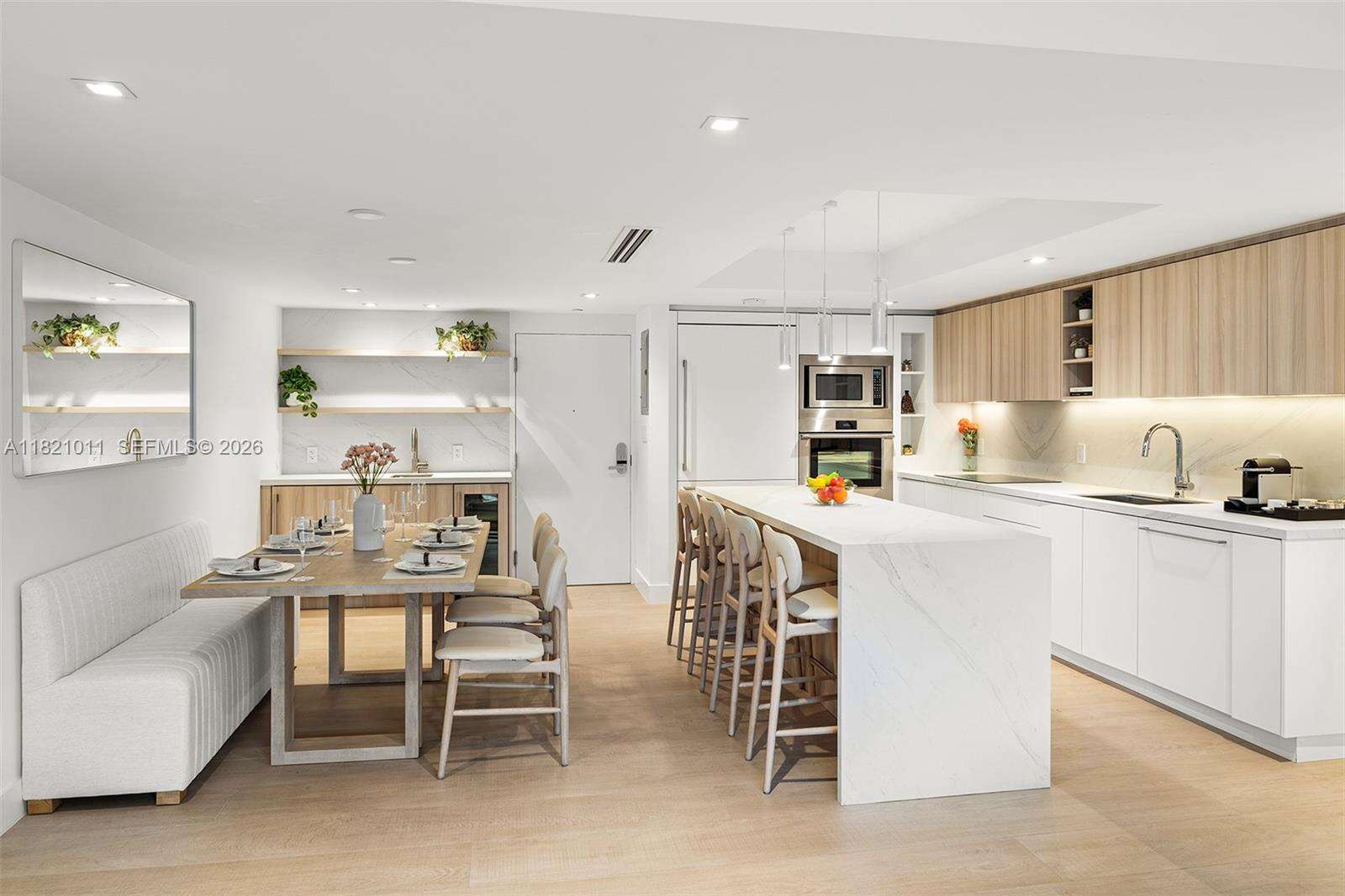 Roney Palace at 2301 Collins Ave, Miami Beach, FL 33139 - For Rent photo 2