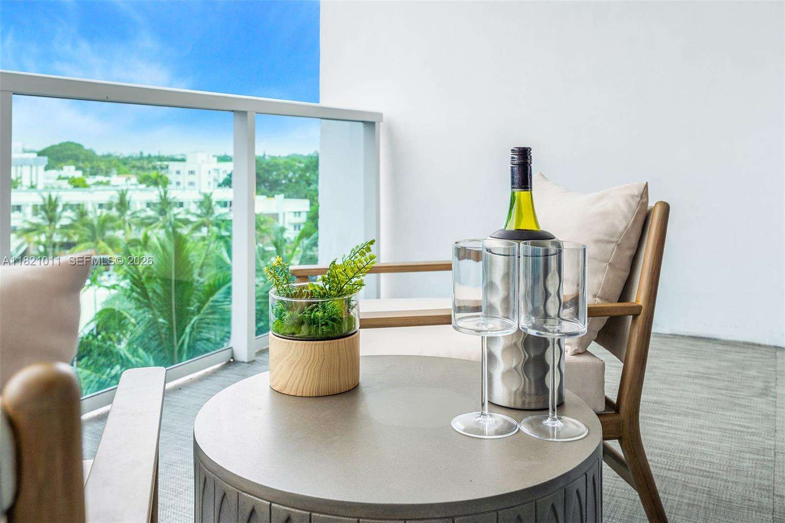 Roney Palace at 2301 Collins Ave, Miami Beach, FL 33139 - For Rent photo 12