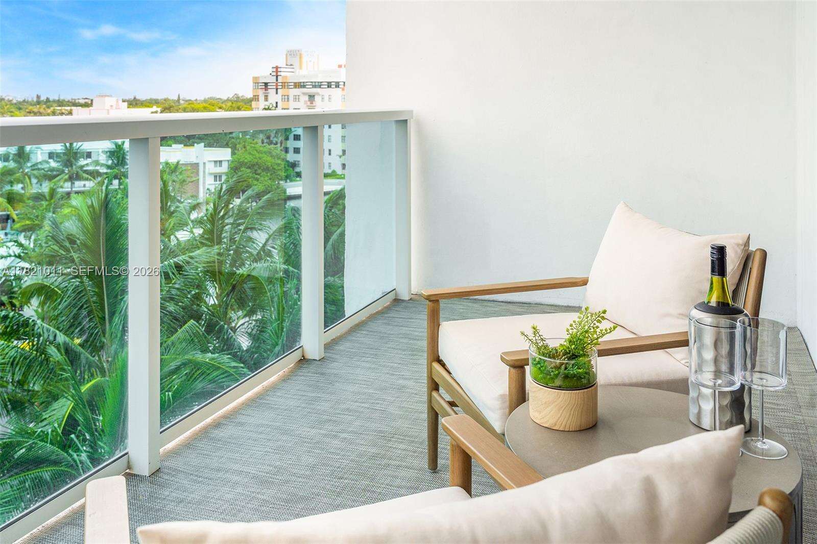 Roney Palace at 2301 Collins Ave, Miami Beach, FL 33139 - For Rent photo 14