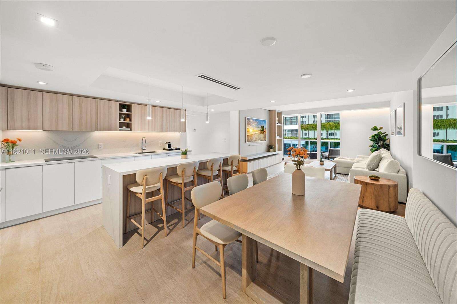 Roney Palace at 2301 Collins Ave, Miami Beach, FL 33139 - For Rent photo 16