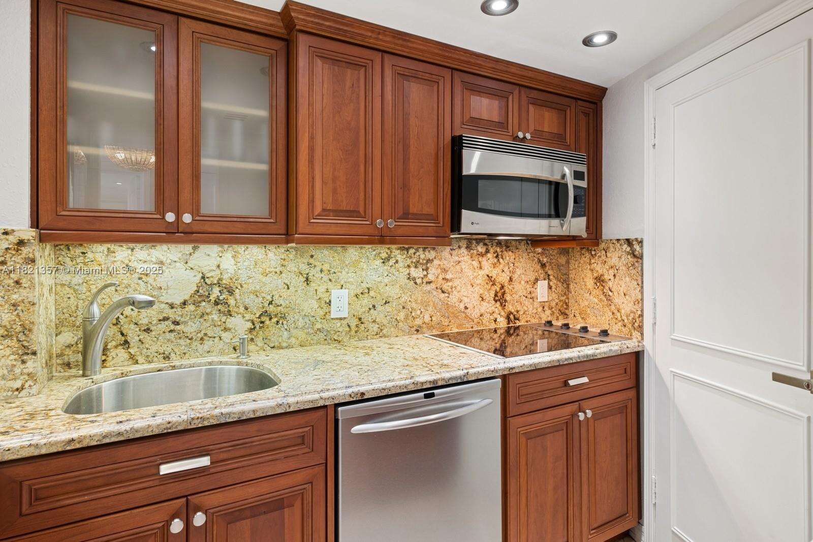 Triton Tower at 2899 Collins Ave, Miami Beach, FL 33140 - For Rent photo 14