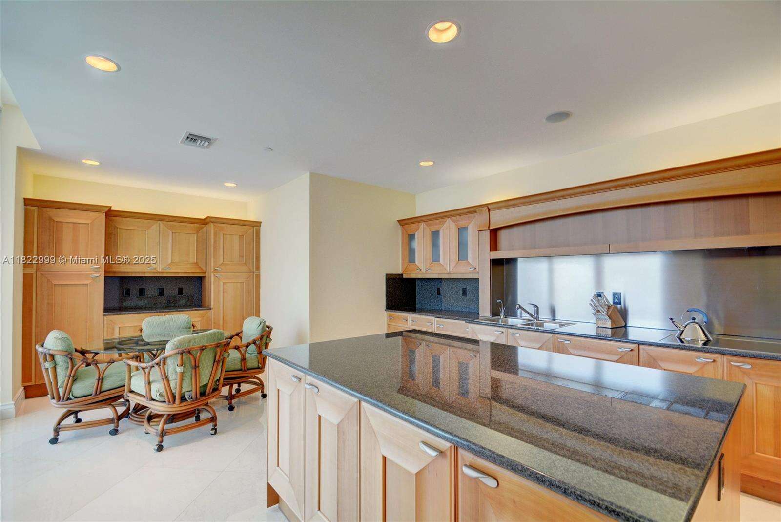 Porto Vita North at 20155 38 Ct, Aventura, FL 33180 - For Rent photo 11