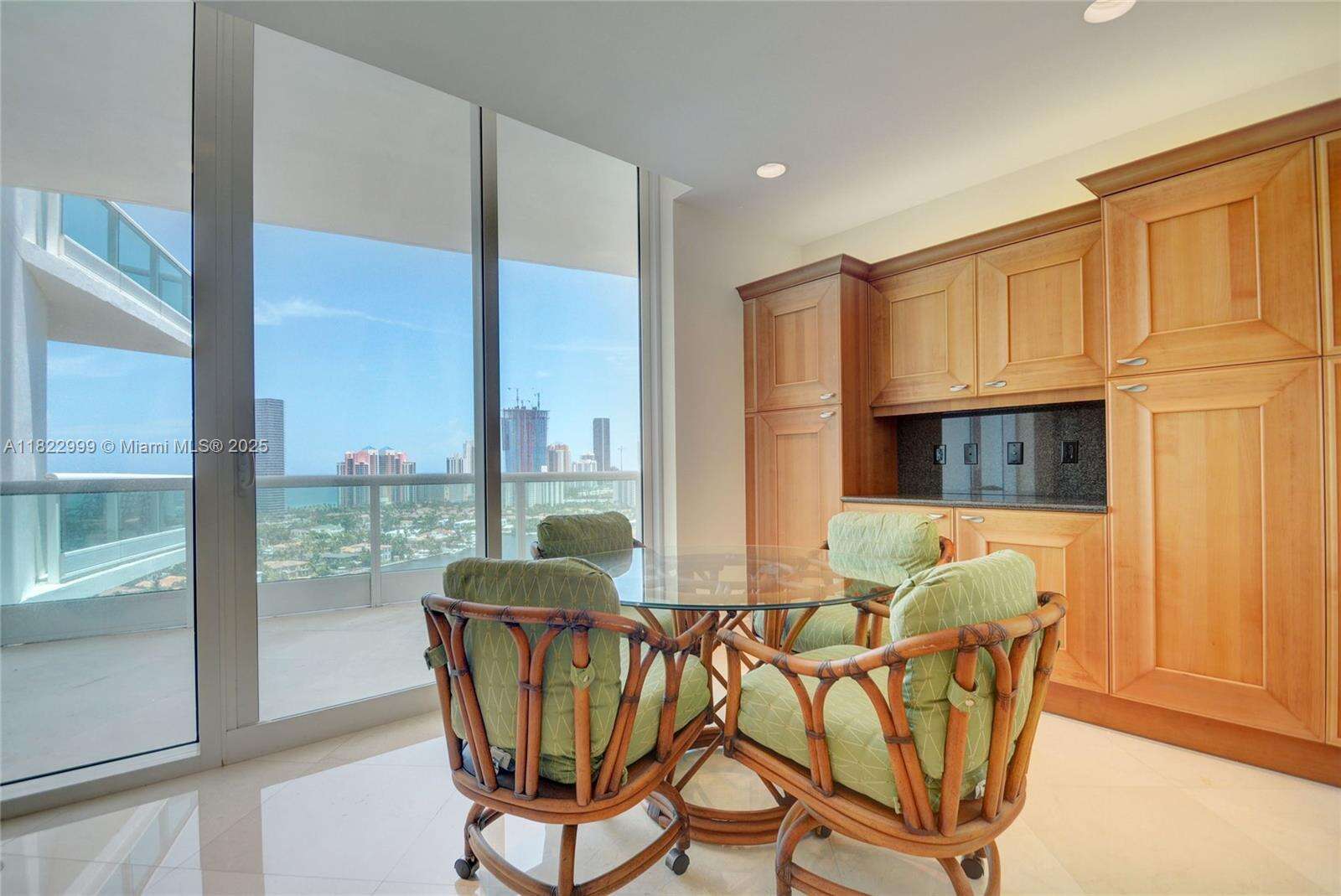 Porto Vita North at 20155 38 Ct, Aventura, FL 33180 - For Rent photo 12
