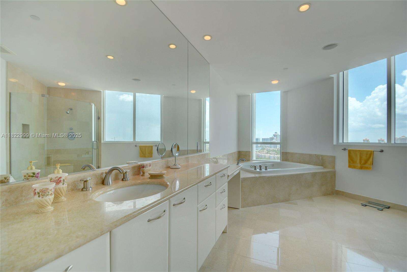 Porto Vita North at 20155 38 Ct, Aventura, FL 33180 - For Rent photo 28
