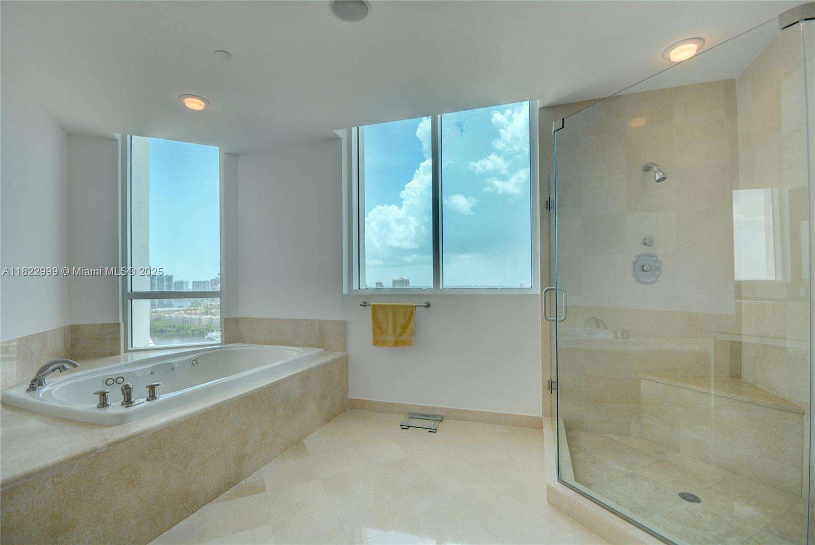 Porto Vita North at 20155 38 Ct, Aventura, FL 33180 - For Rent photo 29