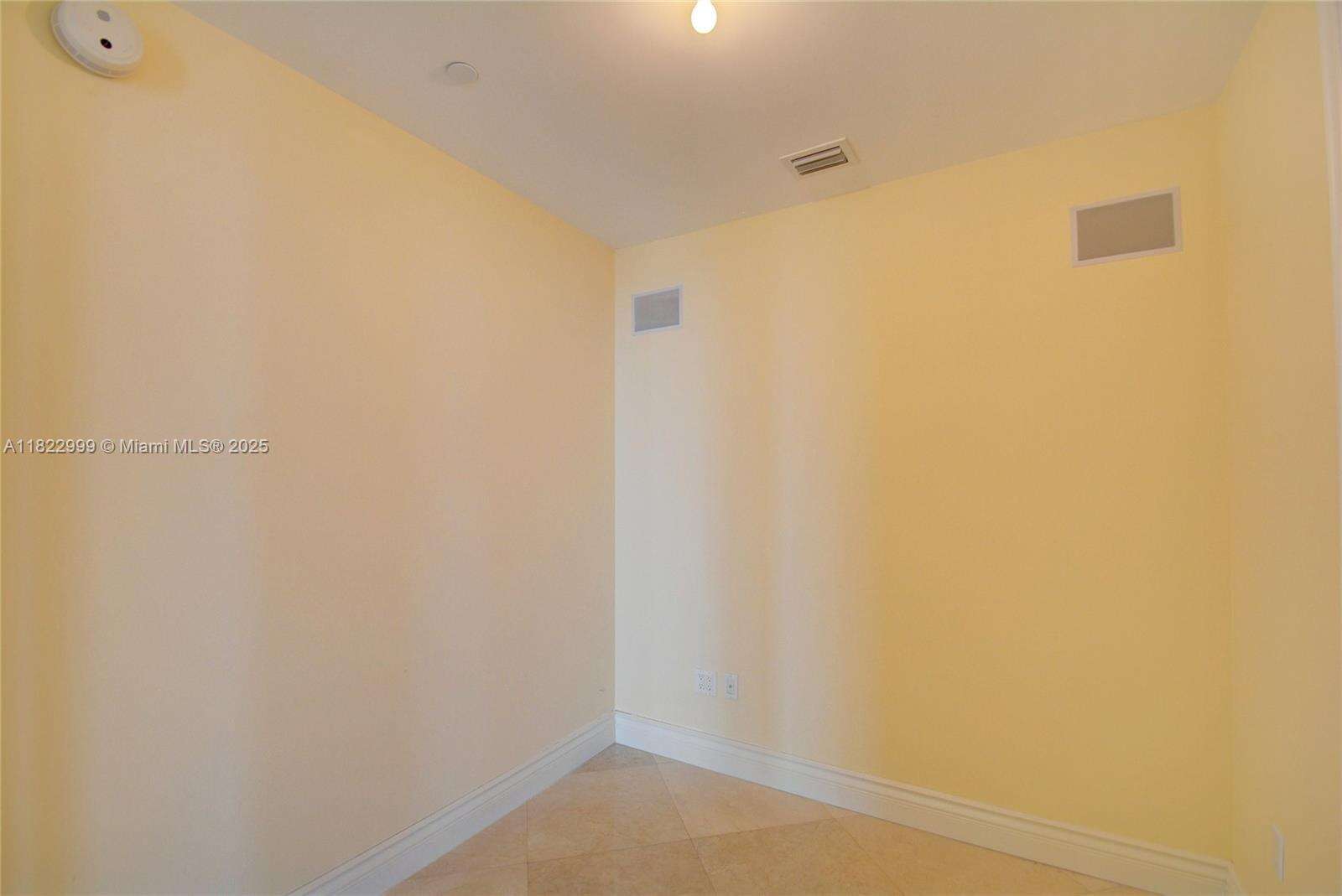 Porto Vita North at 20155 38 Ct, Aventura, FL 33180 - For Rent photo 42